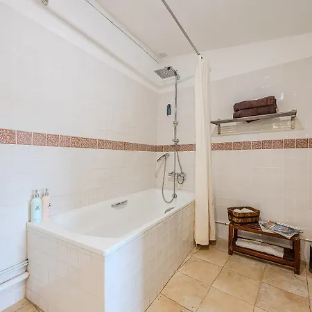Mas D'en Giralt 1722, Exclusiva Masia Catalana En El Parc Natural Del Garraf, Ideal Familias, Grupos Y Celebraciones Intimas, Jardines Privados Y Barbacoa, A 10 Min De * Sitges