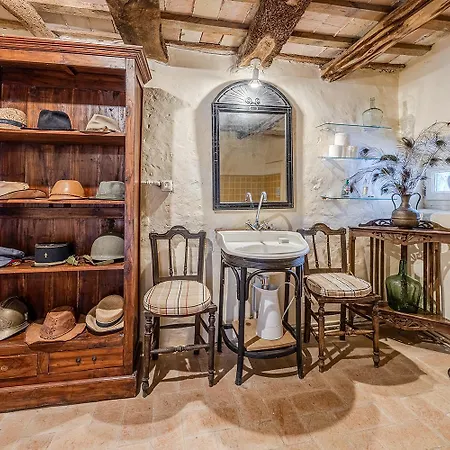 Mas D'en Giralt 1722, Exclusiva Masia Catalana En El Parc Natural Del Garraf, Ideal Familias, Grupos Y Celebraciones Intimas, Jardines Privados Y Barbacoa, A 10 Min De * Sitges