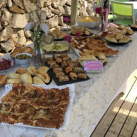 Vila Eco Turismo Masia Mas D'en Giralt 1722 *