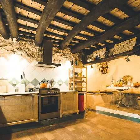 Eco Turismo Masia Mas D'en Giralt 1722 *