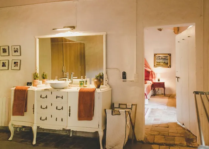 Villa Eco Turismo Masia Mas D'en Giralt 1722 *